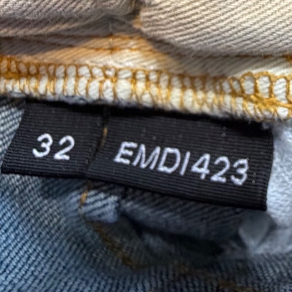 Purple Brand P001‎ Low Rise Slim Jeans Lt Indigo 3D Embossed Monogram Button Fly - Picture 8 of 16
